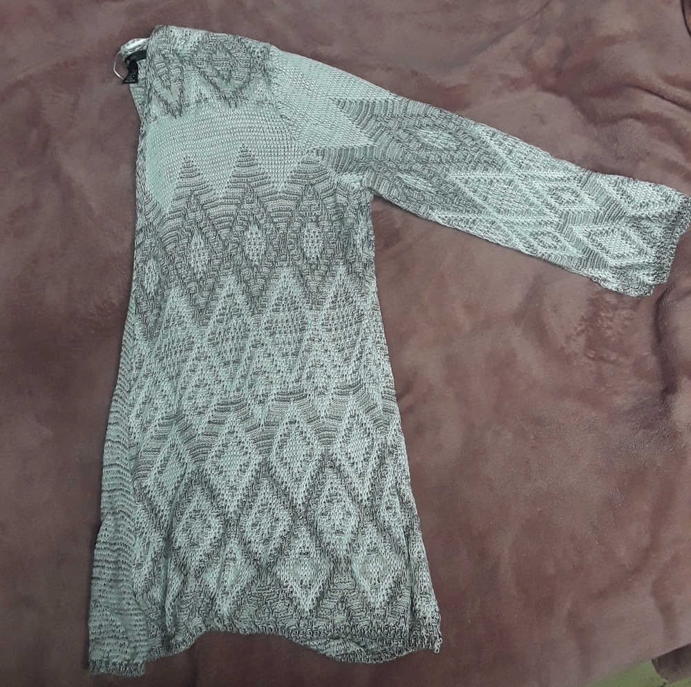 Open sweater - Picture 4 of 5